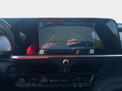 Used 2026 Toyota Crown XLE image 18