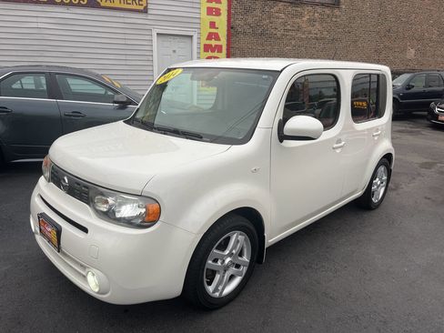 Used 2014 Nissan Cube 1.8 SL w/ SL Preferred Package image 2