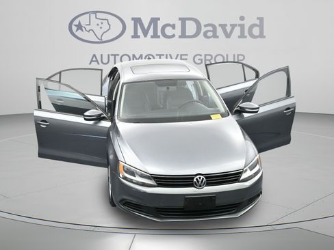 Used 2012 Volkswagen Jetta SE FWD image 42
