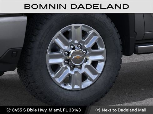 New 2026 Chevrolet Silverado 2500 High Country w/ High Country Premium Package AWD/4WD image 9