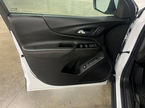 Certified 2024 Chevrolet Equinox Premier AWD/4WD image 15