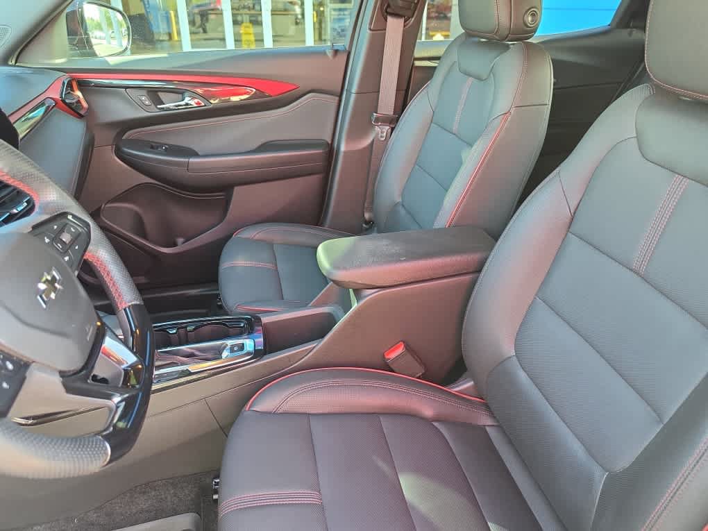 Used 2025 Chevrolet TrailBlazer RS w/ Convenience Package FWD image 22