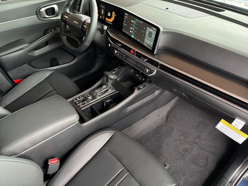 New 2026 Kia Sorento S w/ S Panoramic Sunroof Package image 17