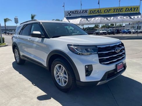 New 2026 Ford Explorer Active w/ Active Comfort Package RWD image 7