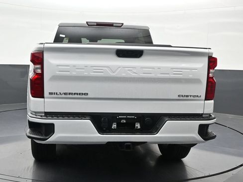 Used 2023 Chevrolet Silverado 1500 Custom RWD image 4