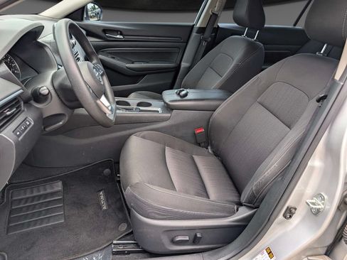 Used 2020 Nissan Altima 2.5 S FWD image 14