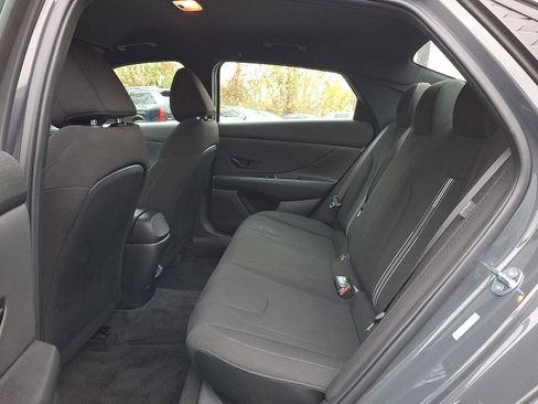 Certified 2025 Hyundai Elantra Sport image 11