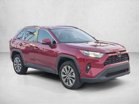 Used 2023 Toyota RAV4 XLE Premium FWD image 3