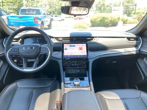 New 2024 Jeep Grand Cherokee Limited 4xe AWD/4WD image 13