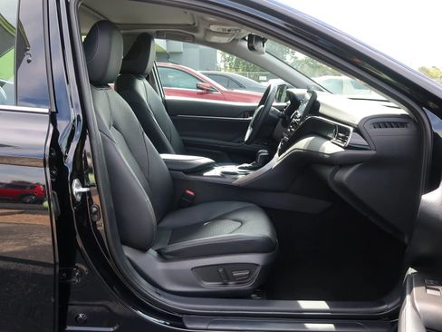 Used 2023 Toyota Camry XLE w/ Navigation Package image 25