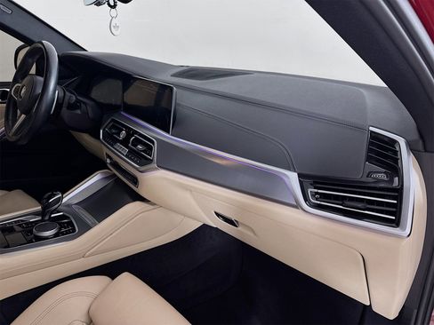 Used 2022 BMW X6 xDrive40i w/ M Sport Package image 31