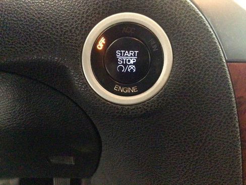 Used 2014 Chrysler 300 AWD w/ Driver Convenience Group image 18