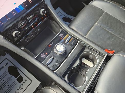 Certified 2022 Jeep Grand Cherokee Overland w/ Luxury Tech Group IV image 26