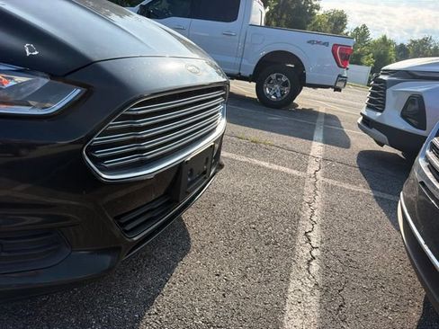 Used 2013 Ford Fusion SE FWD image 9