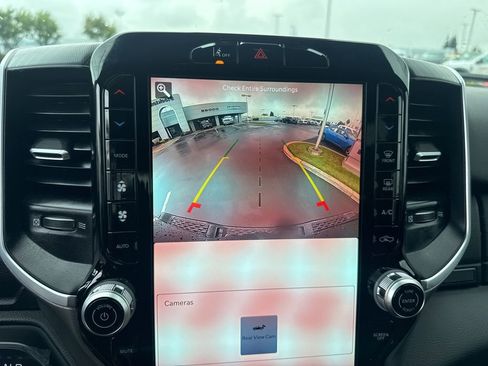 New 2026 RAM 1500 4x4 Crew Cab image 30