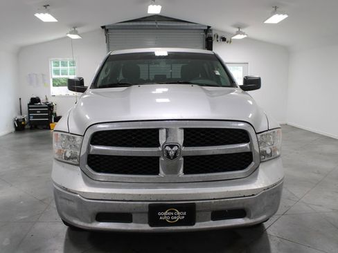 Used 2017 RAM 1500 Classic SLT AWD/4WD image 3