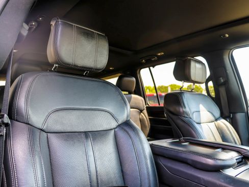 Used 2024 Jeep Grand Wagoneer L 4WD image 14