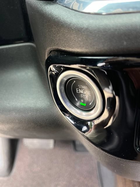 Used 2024 Chevrolet Silverado 1500 High Country w/ Technology Package AWD/4WD image 23