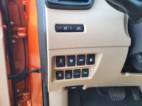 Used 2019 Nissan Rogue SL w/ Premium Package image 23