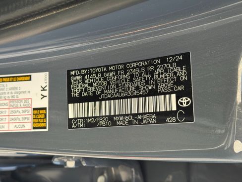Used 2024 Toyota Prius LE FWD image 42
