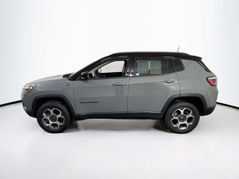 Used 2022 Jeep Compass Trailhawk image 8
