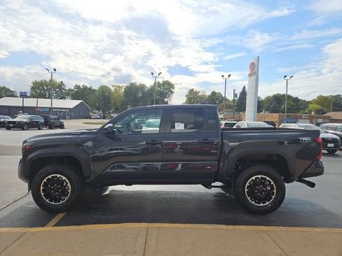 New 2025 Toyota Tacoma TRD Off-Road image 6