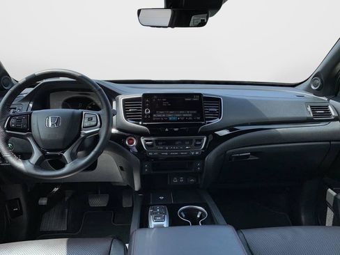 Certified 2024 Honda Ridgeline Black Edition image 36