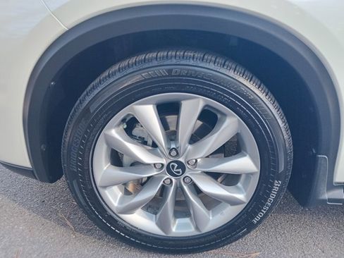 Used 2020 INFINITI QX50 Luxe w/ Navigation Package image 21