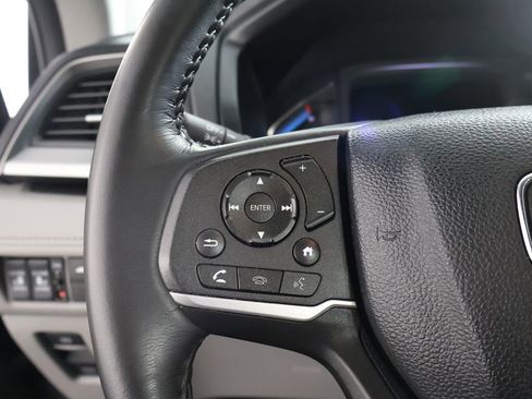 Used 2024 Honda Odyssey EX-L image 44