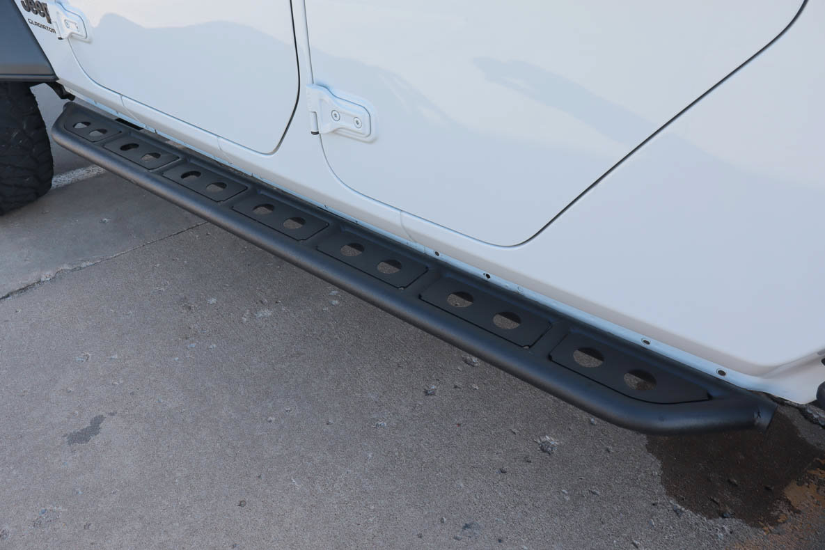 Used 2023 Jeep Gladiator Sport AWD/4WD image 18