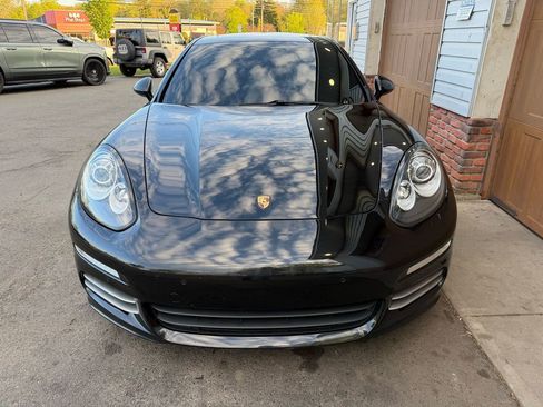 Used 2016 Porsche Panamera 4S image 7