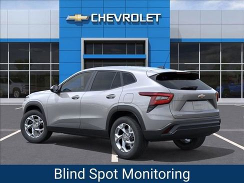 New 2026 Chevrolet Trax LS image 3