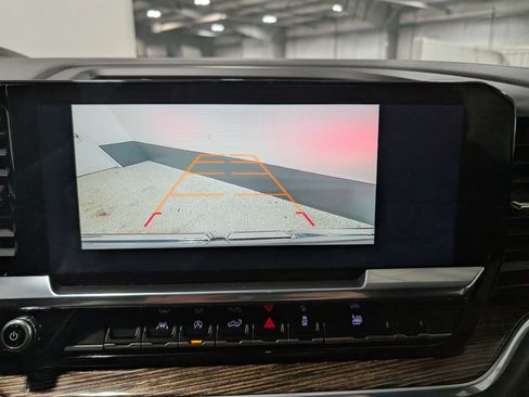 Used 2024 GMC Sierra 1500 SLE w/ Preferred Package image 28