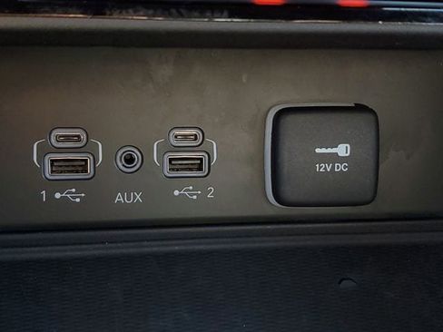 Certified 2023 Jeep Grand Cherokee L Laredo image 33