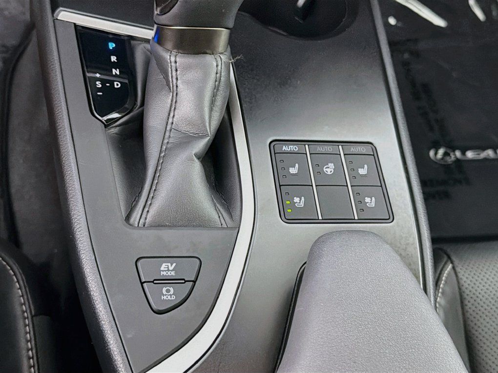 Used 2024 Lexus UX 250h FWD w/ Premium Package image 22