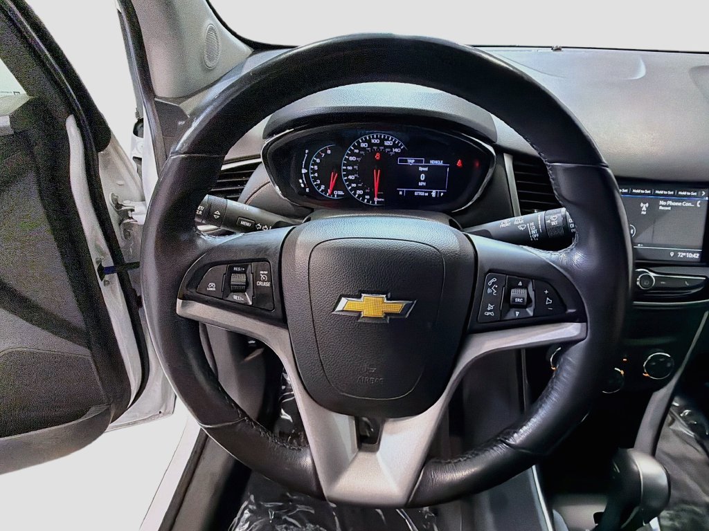 Used 2019 Chevrolet Trax LT w/ LT Convenience Package FWD image 13