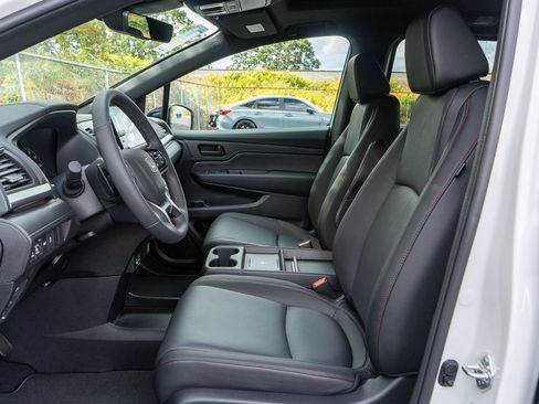 New 2026 Honda Odyssey Sport-L image 23