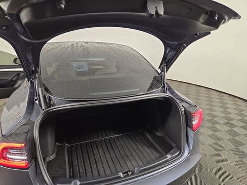 Used 2022 Tesla Model 3 Performance image 32