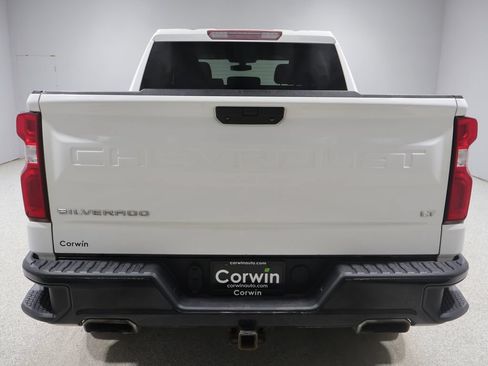 Used 2019 Chevrolet Silverado 1500 LT Trail Boss AWD/4WD image 3