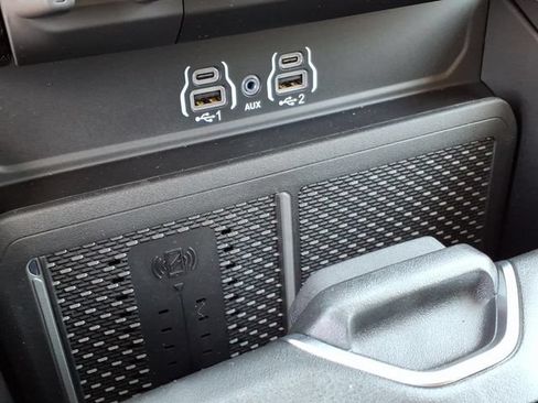 New 2026 RAM 1500 Laramie AWD/4WD image 11