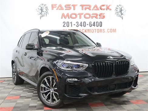 Used 2020 BMW X5 M50i w/ Executive Package AWD/4WD image 3
