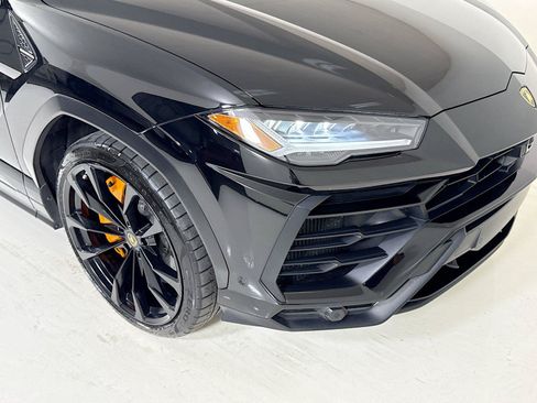 Used 2020 Lamborghini Urus AWD/4WD image 38