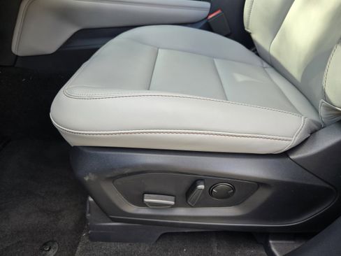 New 2026 Ford Explorer Active w/ Active Comfort Package image 24