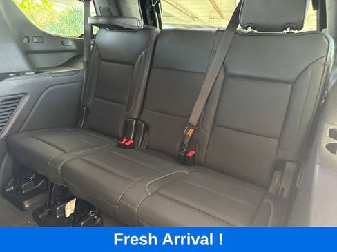 Used 2021 GMC Yukon Denali w/ Denali Premium Package RWD image 4