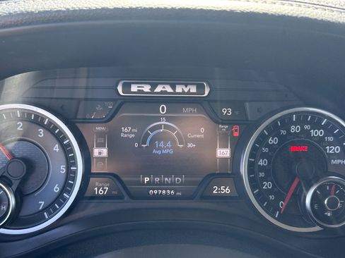 Used 2022 RAM 1500 Laramie AWD/4WD image 14