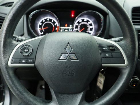 Used 2023 Mitsubishi Outlander Sport ES AWD/4WD image 10