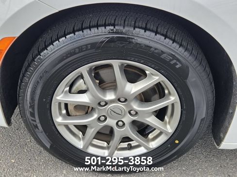 Used 2021 Chrysler Pacifica Touring FWD image 18