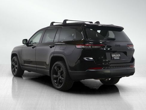 Used 2023 Jeep Grand Cherokee L Limited w/ Black Appearance Package image 3