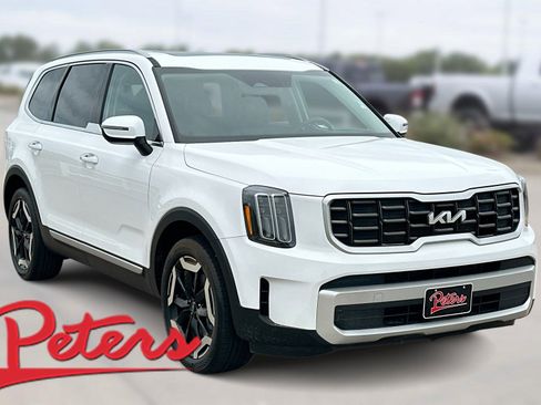 Used 2025 Kia Telluride S FWD image 1