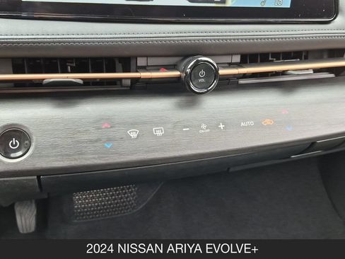 Used 2024 Nissan Ariya FWD image 24